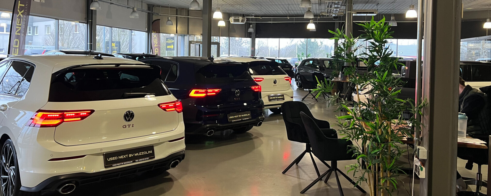 + de 90 véhicules en stock